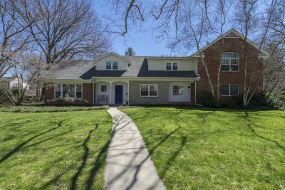 4233 Bonniebrook